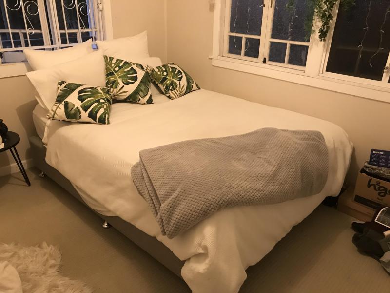 Bedroom with queen bed 
