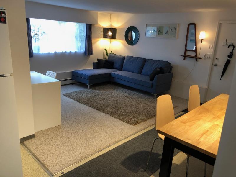 Vancouver, BC - $380