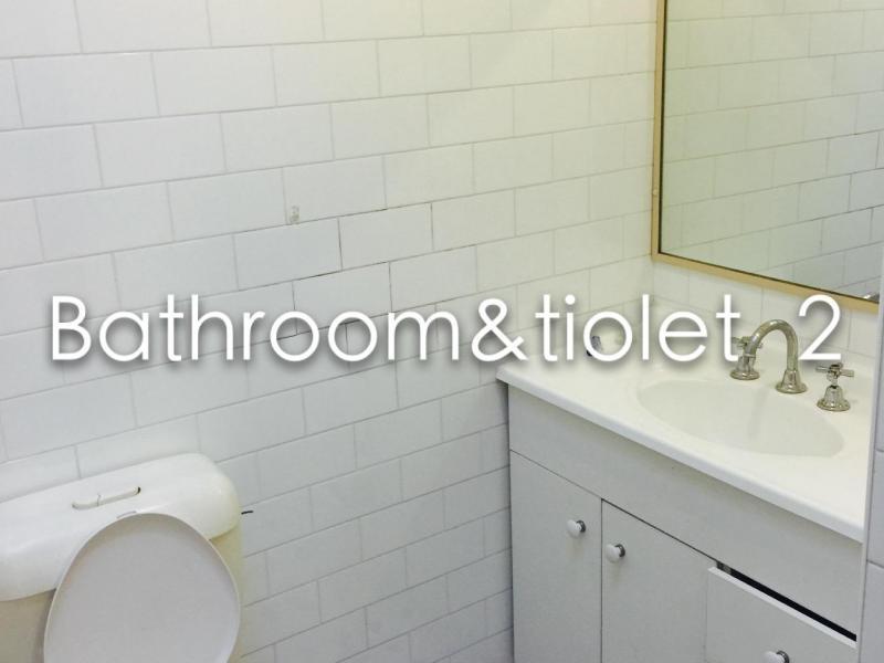 Bathroom & Tiolet